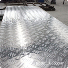 厂家供应Q235B热镀锌花纹板 Q235B防滑板 价格优惠 花纹卷板