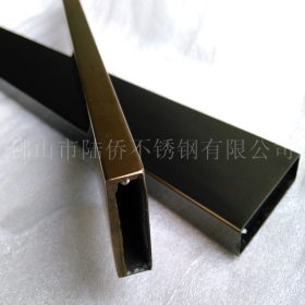 厂家加工黑色不锈钢方管 黑钛不锈钢管 304镜面黑钛金装饰管
