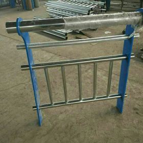 生产定做Q235钢板立柱/镀锌喷塑钢板立柱/桥梁护栏钢板立柱