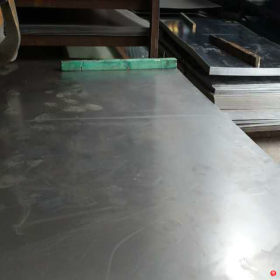 热轧防滑花纹板304不锈钢花纹板防滑现货不锈钢板耐腐蚀不生锈
