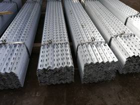长期供应Q345B槽钢  国标镀锌槽钢打孔  各种规格冲孔槽钢加工