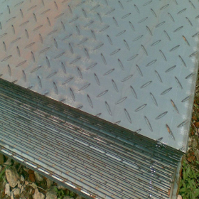 供应热轧花纹钢板 2.0-9.5*1500*6000 可定尺加工