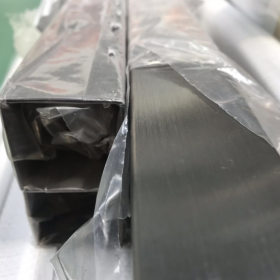201黑钛金不锈钢圆管 拉丝黑钛不锈钢管，拉丝黑钛不锈钢方管